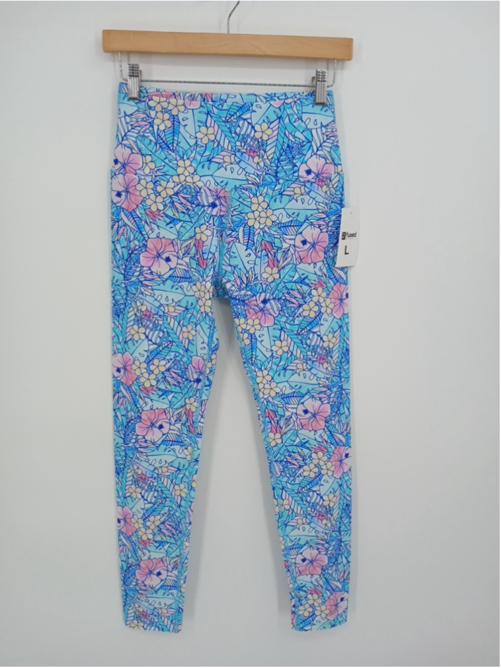 New Fused Hawaii Floral Leggings Size L Inseam 27" Multicolor Pastel Athletic